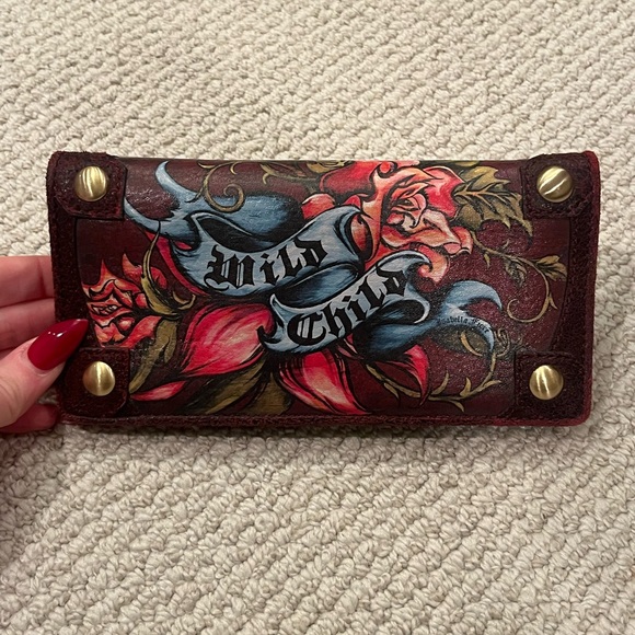 Isabella Fiore Wild Child Shoulder Bag - Picture 5 of 7